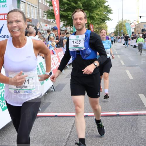 15.09.2024 - PSD Bank Halbmarathon Strokosch-Dieckow http://msf.ph/oto/7076214 15.09.2024 12:24:35 Ziel 1765, 1997, 2081, 2527, 3008, 3256, 3339, 3371, 3452, 3543 meine-sportfotos.de