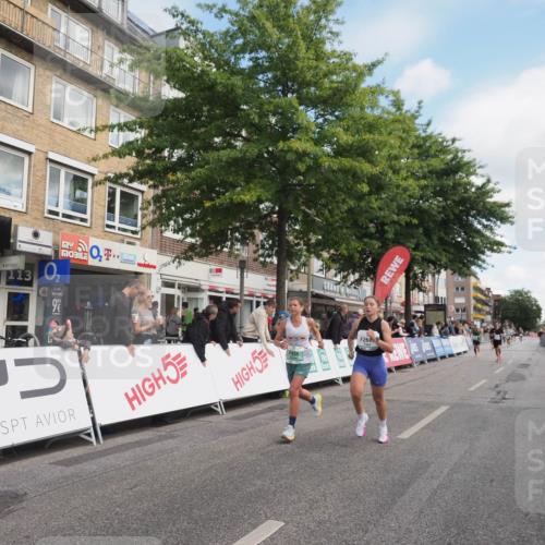 15.09.2024 - PSD Bank Halbmarathon Miley Keyser http://msf.ph/oto/7076230 15.09.2024 11:32:46 Ziel 718, 762, 927, 936, 1059, 1084, 1122, 1141, 1164, 1447, 2608, 2649 meine-sportfotos.de