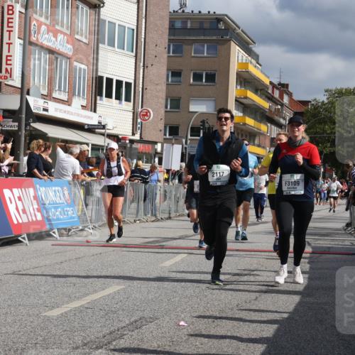 15.09.2024 - PSD Bank Halbmarathon Michael Strokosch http://msf.ph/oto/7076245 15.09.2024 12:16:53 Ziel 1157, 1596, 2117, 2270, 2277, 2526, 2686, 2969, 3102, 3109, 3118, 3140, 3193, 3403, 3493, 3494, 3558 meine-sportfotos.de