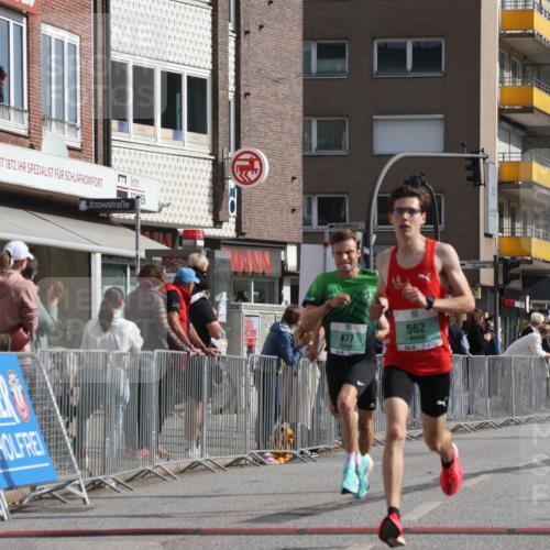 15.09.2024 - PSD Bank Halbmarathon Michael Strokosch http://msf.ph/oto/7076257 15.09.2024 11:08:31 Ziel 477, 487, 493, 562, 1076 meine-sportfotos.de