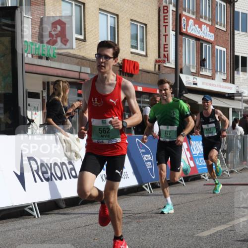 15.09.2024 - PSD Bank Halbmarathon Michael Strokosch http://msf.ph/oto/7076279 15.09.2024 11:08:33 Ziel 477, 487, 493, 562, 807, 1076 meine-sportfotos.de