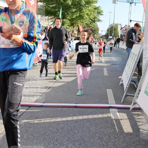 15.09.2024 - PSD Bank Halbmarathon Strokosch-Dieckow http://msf.ph/oto/7076288 15.09.2024 10:30:04 Ziel 3, 15, 46, 60, 63, 74, 80, 164, 168, 171, 185, 218, 225, 246, 286 meine-sportfotos.de