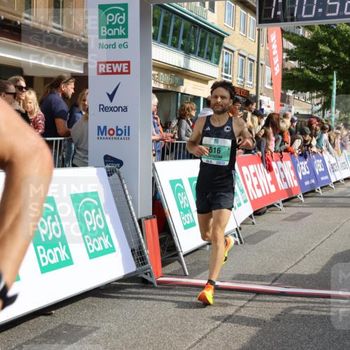 15.09.2024 - PSD Bank Halbmarathon Strokosch-Dieckow http://msf.ph/oto/7076320 15.09.2024 11:11:43 Ziel 515, 516, 548 meine-sportfotos.de