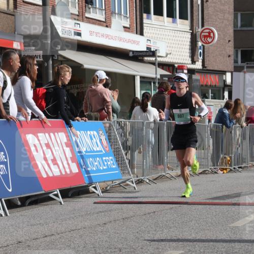 15.09.2024 - PSD Bank Halbmarathon Michael Strokosch http://msf.ph/oto/7076326 15.09.2024 11:08:39 Ziel 477, 487, 562, 807, 1076 meine-sportfotos.de