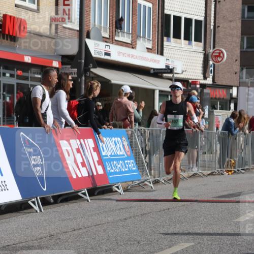 15.09.2024 - PSD Bank Halbmarathon Michael Strokosch http://msf.ph/oto/7076330 15.09.2024 11:08:39 Ziel 477, 487, 562, 807, 1076 meine-sportfotos.de