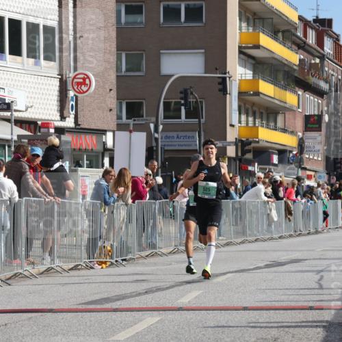 15.09.2024 - PSD Bank Halbmarathon Michael Strokosch http://msf.ph/oto/7076384 15.09.2024 11:08:49 Ziel 496, 525, 807 meine-sportfotos.de
