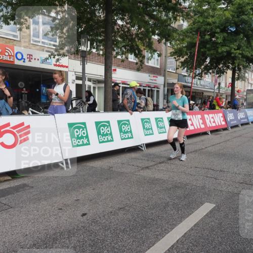 15.09.2024 - PSD Bank Halbmarathon Miley Keyser http://msf.ph/oto/7076385 15.09.2024 12:34:48 Ziel 2438, 2918, 3151, 3251, 3273, 3485 meine-sportfotos.de