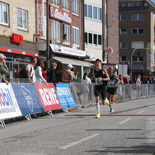 15.09.2024 - PSD Bank Halbmarathon Michael Strokosch http://msf.ph/oto/7076402 15.09.2024 11:08:50 Ziel 496, 525, 807 meine-sportfotos.de