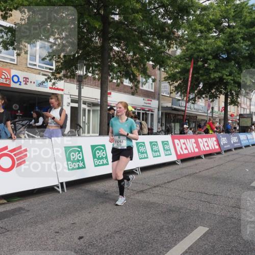 15.09.2024 - PSD Bank Halbmarathon Miley Keyser http://msf.ph/oto/7076403 15.09.2024 12:34:49 Ziel 2438, 2918, 3151, 3251, 3273, 3485 meine-sportfotos.de