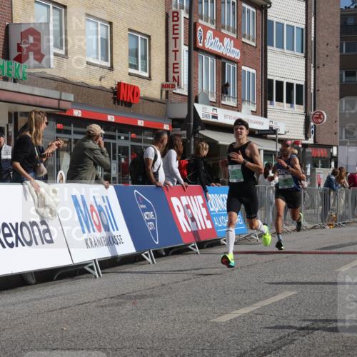 15.09.2024 - PSD Bank Halbmarathon Michael Strokosch http://msf.ph/oto/7076413 15.09.2024 11:08:51 Ziel 496, 525, 807 meine-sportfotos.de
