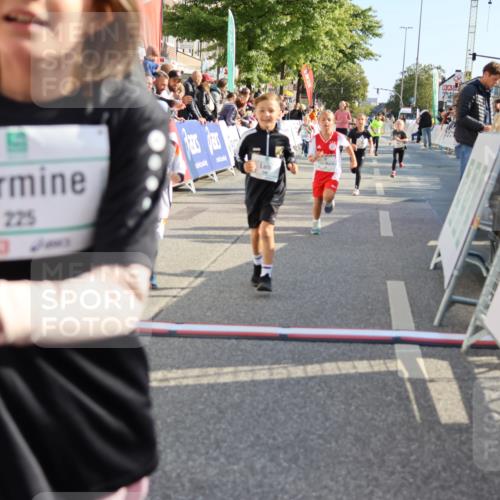15.09.2024 - PSD Bank Halbmarathon Strokosch-Dieckow http://msf.ph/oto/7076424 15.09.2024 10:30:06 Ziel 3, 15, 46, 60, 63, 127, 156, 164, 168, 171, 185, 218, 225, 246, 264, 286 meine-sportfotos.de