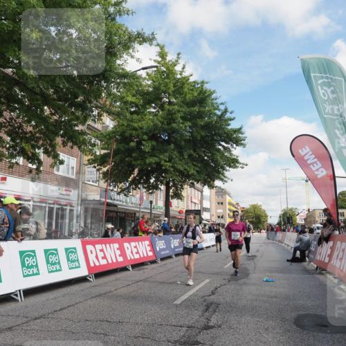 15.09.2024 - PSD Bank Halbmarathon Miley Keyser http://msf.ph/oto/7076432 15.09.2024 12:34:53 Ziel 2438, 3151, 3251, 3273, 3485 meine-sportfotos.de