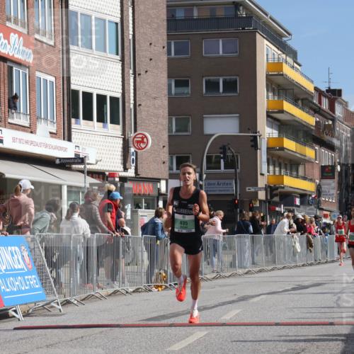 15.09.2024 - PSD Bank Halbmarathon Michael Strokosch http://msf.ph/oto/7076449 15.09.2024 11:08:59 Ziel 495, 496, 510, 525 meine-sportfotos.de