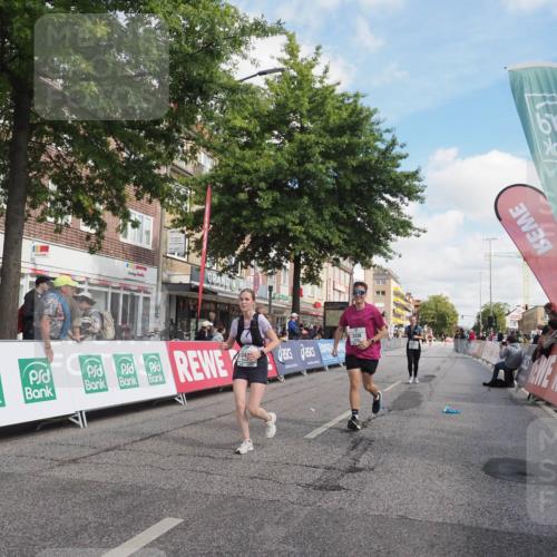 15.09.2024 - PSD Bank Halbmarathon Miley Keyser http://msf.ph/oto/7076462 15.09.2024 12:34:54 Ziel 2438, 3151, 3251, 3273, 3485 meine-sportfotos.de