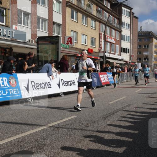 15.09.2024 - PSD Bank Halbmarathon Michael Strokosch http://msf.ph/oto/7076476 15.09.2024 12:17:09 Ziel 792, 1596, 2282, 2305, 2306, 2686, 2931, 2932, 2969, 3130, 3250, 3403, 3425, 3507 meine-sportfotos.de