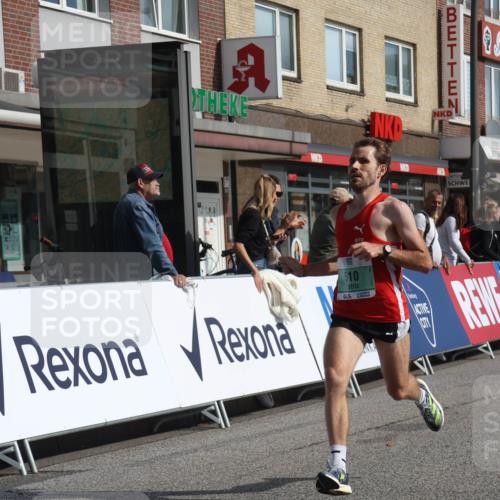 15.09.2024 - PSD Bank Halbmarathon Michael Strokosch http://msf.ph/oto/7076508 15.09.2024 11:09:05 Ziel 495, 496, 499, 510, 529 meine-sportfotos.de