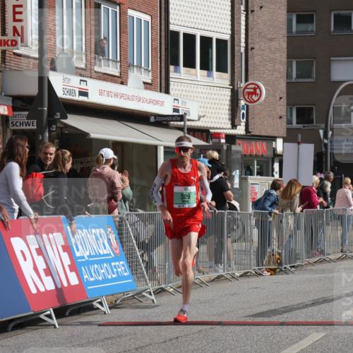 15.09.2024 - PSD Bank Halbmarathon Michael Strokosch http://msf.ph/oto/7076518 15.09.2024 11:09:07 Ziel 495, 499, 510, 529 meine-sportfotos.de
