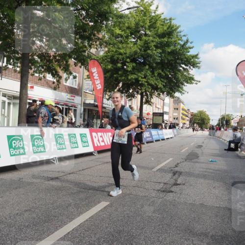 15.09.2024 - PSD Bank Halbmarathon Miley Keyser http://msf.ph/oto/7076536 15.09.2024 12:34:58 Ziel 2438, 2444, 3151, 3251, 3273, 3485 meine-sportfotos.de