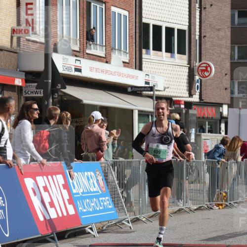15.09.2024 - PSD Bank Halbmarathon Michael Strokosch http://msf.ph/oto/7076544 15.09.2024 11:09:10 Ziel 495, 499, 510, 529 meine-sportfotos.de
