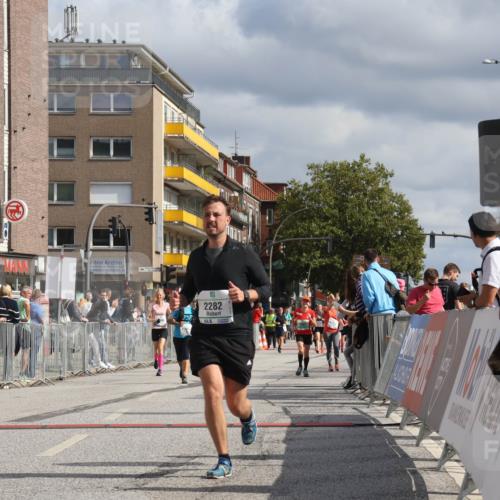 15.09.2024 - PSD Bank Halbmarathon Michael Strokosch http://msf.ph/oto/7076552 15.09.2024 12:17:17 Ziel 792, 2282, 2305, 2306, 2931, 2932, 3020, 3425, 3507 meine-sportfotos.de