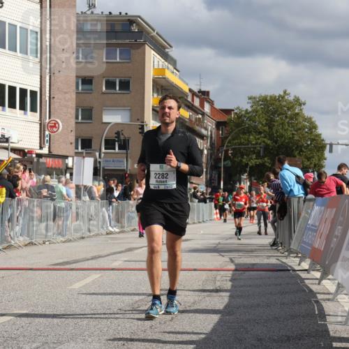 15.09.2024 - PSD Bank Halbmarathon Michael Strokosch http://msf.ph/oto/7076561 15.09.2024 12:17:18 Ziel 792, 983, 2282, 2305, 2306, 2931, 2932, 3020, 3425, 3507 meine-sportfotos.de