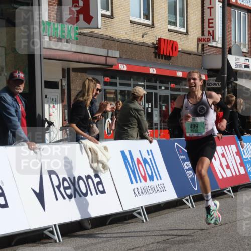15.09.2024 - PSD Bank Halbmarathon Michael Strokosch http://msf.ph/oto/7076568 15.09.2024 11:09:11 Ziel 495, 499, 510, 529 meine-sportfotos.de