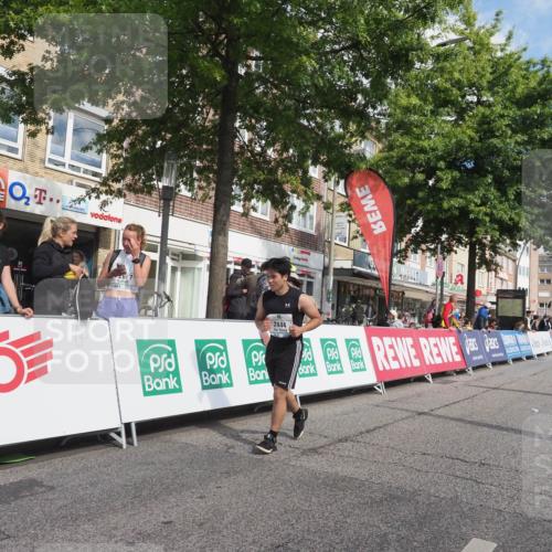 15.09.2024 - PSD Bank Halbmarathon Miley Keyser http://msf.ph/oto/7076569 15.09.2024 12:35:00 Ziel 2438, 2444, 3151, 3251, 3273, 3485 meine-sportfotos.de