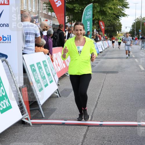 15.09.2024 - PSD Bank Halbmarathon Strokosch-Dieckow http://msf.ph/oto/7076583 15.09.2024 12:33:58 Ziel 1983, 2331, 3107 meine-sportfotos.de