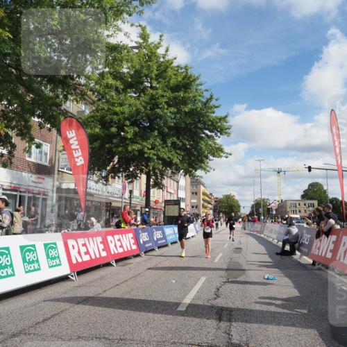 15.09.2024 - PSD Bank Halbmarathon Miley Keyser http://msf.ph/oto/7076584 15.09.2024 12:35:15 Ziel 2207, 2324, 2444, 3335 meine-sportfotos.de