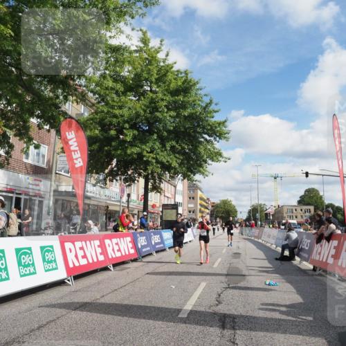 15.09.2024 - PSD Bank Halbmarathon Miley Keyser http://msf.ph/oto/7076595 15.09.2024 12:35:16 Ziel 2207, 2324, 2444, 3335 meine-sportfotos.de