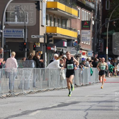 15.09.2024 - PSD Bank Halbmarathon Michael Strokosch http://msf.ph/oto/7076598 15.09.2024 11:09:20 Ziel 402, 499, 529 meine-sportfotos.de