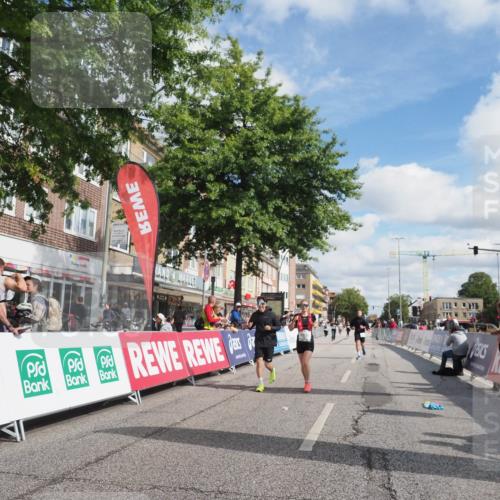 15.09.2024 - PSD Bank Halbmarathon Miley Keyser http://msf.ph/oto/7076613 15.09.2024 12:35:17 Ziel 2207, 2324, 2444, 3335 meine-sportfotos.de