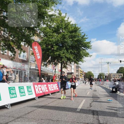 15.09.2024 - PSD Bank Halbmarathon Miley Keyser http://msf.ph/oto/7076624 15.09.2024 12:35:17 Ziel 2207, 2324, 2444, 3335 meine-sportfotos.de