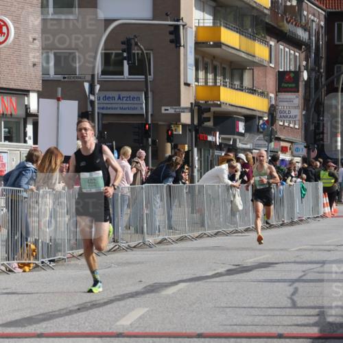 15.09.2024 - PSD Bank Halbmarathon Michael Strokosch http://msf.ph/oto/7076630 15.09.2024 11:09:23 Ziel 402, 499, 505 meine-sportfotos.de