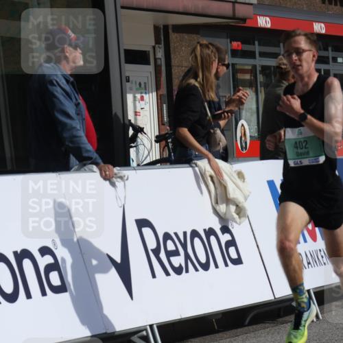 15.09.2024 - PSD Bank Halbmarathon Michael Strokosch http://msf.ph/oto/7076671 15.09.2024 11:09:26 Ziel 402, 505 meine-sportfotos.de