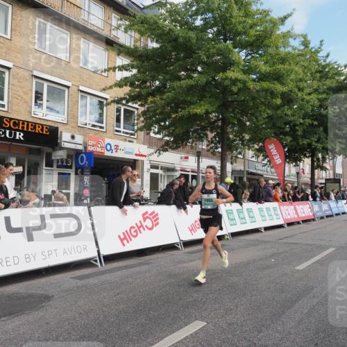 15.09.2024 - PSD Bank Halbmarathon Miley Keyser http://msf.ph/oto/7076696 15.09.2024 11:33:29 Ziel 745, 921, 930, 955, 2606, 2609 meine-sportfotos.de