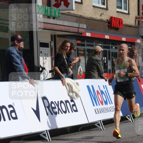 15.09.2024 - PSD Bank Halbmarathon Michael Strokosch http://msf.ph/oto/7076699 15.09.2024 11:09:30 Ziel 402, 505 meine-sportfotos.de
