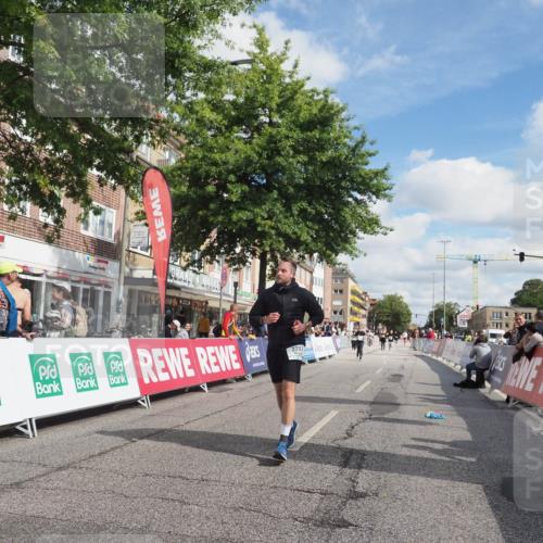 15.09.2024 - PSD Bank Halbmarathon Miley Keyser http://msf.ph/oto/7076712 15.09.2024 12:35:22 Ziel 2207, 2324, 3300, 3335, 3468 meine-sportfotos.de