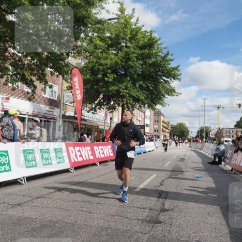 15.09.2024 - PSD Bank Halbmarathon Miley Keyser http://msf.ph/oto/7076717 15.09.2024 12:35:22 Ziel 2207, 2324, 3300, 3335, 3468 meine-sportfotos.de