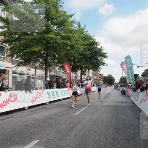 15.09.2024 - PSD Bank Halbmarathon Miley Keyser http://msf.ph/oto/7076728 15.09.2024 11:33:31 Ziel 693, 745, 930, 955, 2606, 2609 meine-sportfotos.de