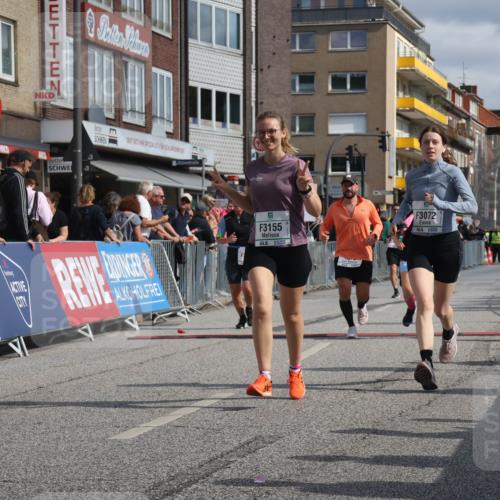 15.09.2024 - PSD Bank Halbmarathon Michael Strokosch http://msf.ph/oto/7076729 15.09.2024 12:17:36 Ziel 983, 1515, 2549, 2665, 2702, 3010, 3020, 3072, 3155, 3260, 3302 meine-sportfotos.de