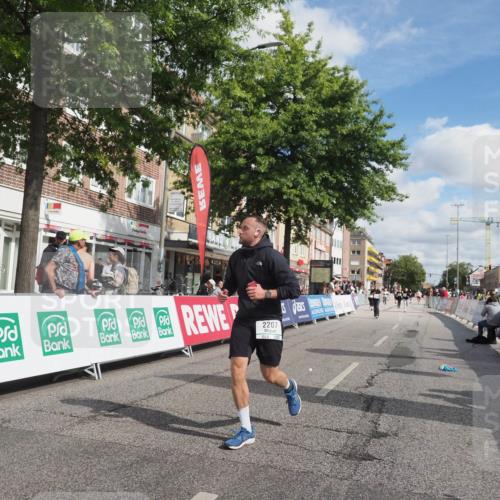 15.09.2024 - PSD Bank Halbmarathon Miley Keyser http://msf.ph/oto/7076732 15.09.2024 12:35:22 Ziel 2207, 2324, 3300, 3335, 3468 meine-sportfotos.de
