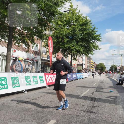 15.09.2024 - PSD Bank Halbmarathon Miley Keyser http://msf.ph/oto/7076738 15.09.2024 12:35:22 Ziel 2207, 2324, 3300, 3335, 3468 meine-sportfotos.de