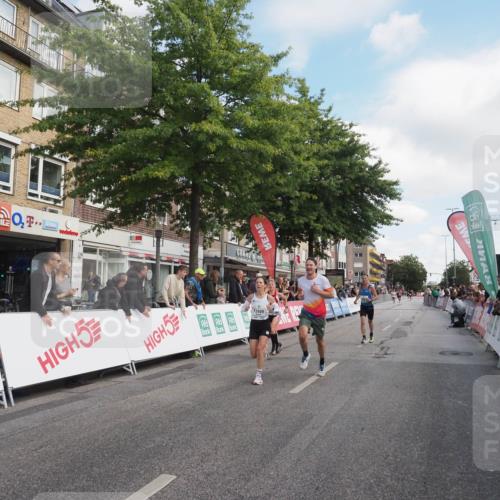 15.09.2024 - PSD Bank Halbmarathon Miley Keyser http://msf.ph/oto/7076742 15.09.2024 11:33:31 Ziel 693, 745, 930, 955, 2606, 2609 meine-sportfotos.de