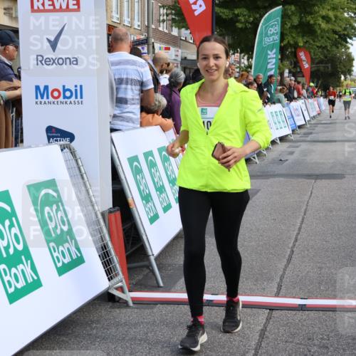 15.09.2024 - PSD Bank Halbmarathon Strokosch-Dieckow http://msf.ph/oto/7076754 15.09.2024 12:33:58 Ziel 1983, 2331, 3107 meine-sportfotos.de