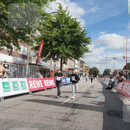 15.09.2024 - PSD Bank Halbmarathon Miley Keyser http://msf.ph/oto/7076777 15.09.2024 12:35:28 Ziel 2207, 2324, 3071, 3178, 3300, 3329, 3335, 3468 meine-sportfotos.de