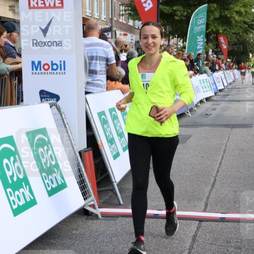 15.09.2024 - PSD Bank Halbmarathon Strokosch-Dieckow http://msf.ph/oto/7076778 15.09.2024 12:33:58 Ziel 1983, 2331, 3107 meine-sportfotos.de