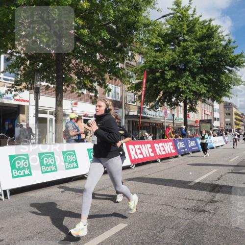 15.09.2024 - PSD Bank Halbmarathon Miley Keyser http://msf.ph/oto/7076814 15.09.2024 12:35:30 Ziel 2207, 2324, 3071, 3178, 3300, 3329, 3335, 3468 meine-sportfotos.de