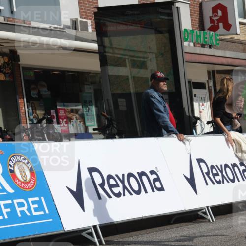 15.09.2024 - PSD Bank Halbmarathon Michael Strokosch http://msf.ph/oto/7076821 15.09.2024 11:09:48 Ziel 480, 490, 504, 514, 531 meine-sportfotos.de