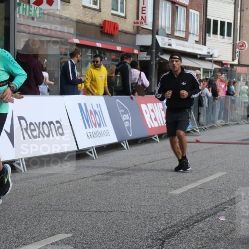 15.09.2024 - PSD Bank Halbmarathon Michael Strokosch http://msf.ph/oto/7076854 15.09.2024 12:17:45 Ziel 1515, 2169, 2298, 2424, 2549, 2702, 2762, 2971, 2991, 3010, 3072, 3084, 3155, 3260, 3498 meine-sportfotos.de